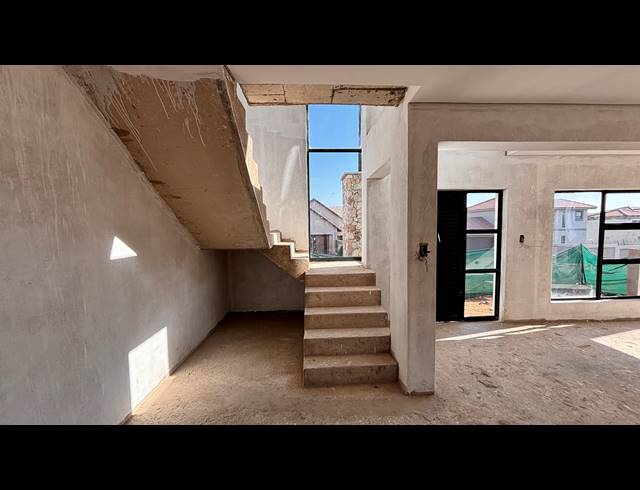 4 BEDROOM HOUSE FOR SALE IN ROODEPARK ECO ESTATE